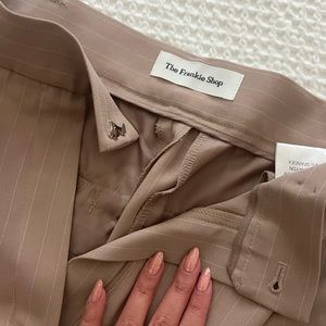 FRANKIE SHOP PLEATED TAN PANTS